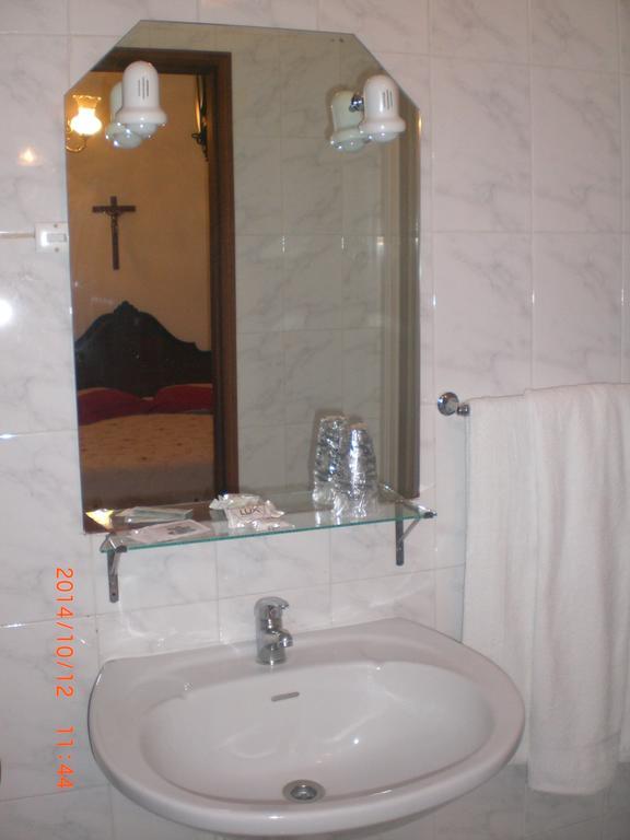 Hotel Capitolio Macedo de Cavaleiros Zimmer foto